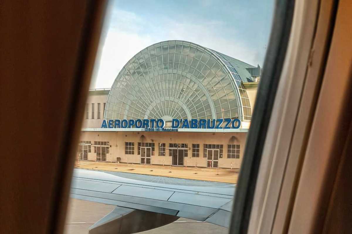 Dirottato Bari volo Milano-Pescara motivo