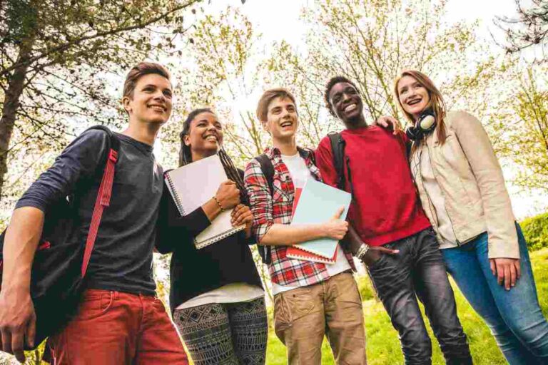 Adolescenti sempre più irritabili? La risposta potrebbe essere (anche) in queste “semplici” pillole